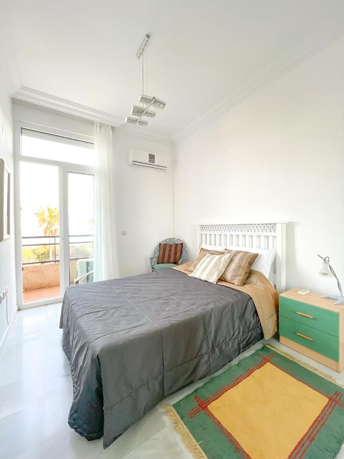 Modern Three-Level Apartment Near The Sea Benalmádena Kültér fotó
