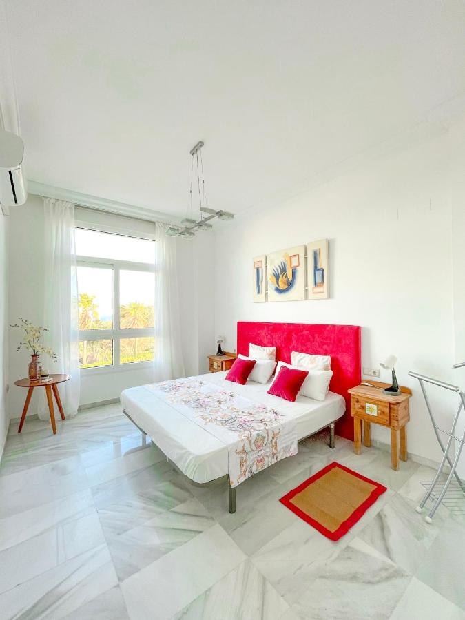 Modern Three-Level Apartment Near The Sea Benalmádena Kültér fotó