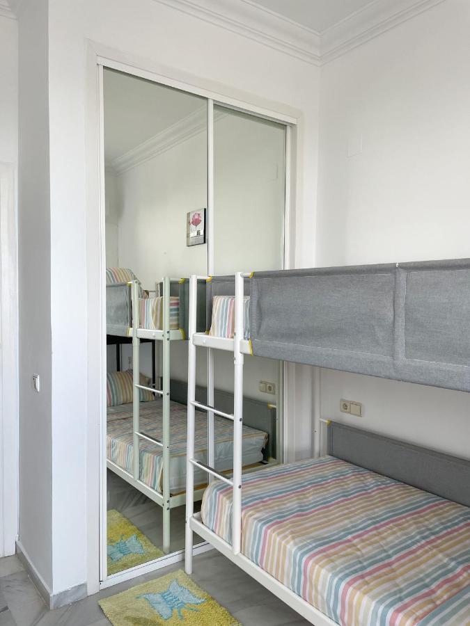 Modern Three-Level Apartment Near The Sea Benalmádena Kültér fotó