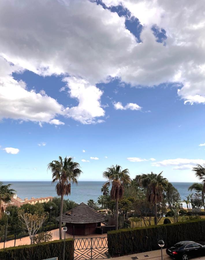 Modern Three-Level Apartment Near The Sea Benalmádena Kültér fotó